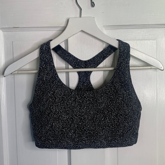 Athleta Ultimate Textured Sports Bra in Static Black /White W-874 Sz M - Picture 3 of 8